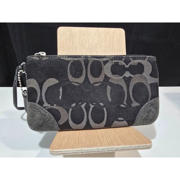 Coach Signature Black Canvas Leather Trim Zipper Closure Wristlet - Coin Wallet - Picture 1 of 7